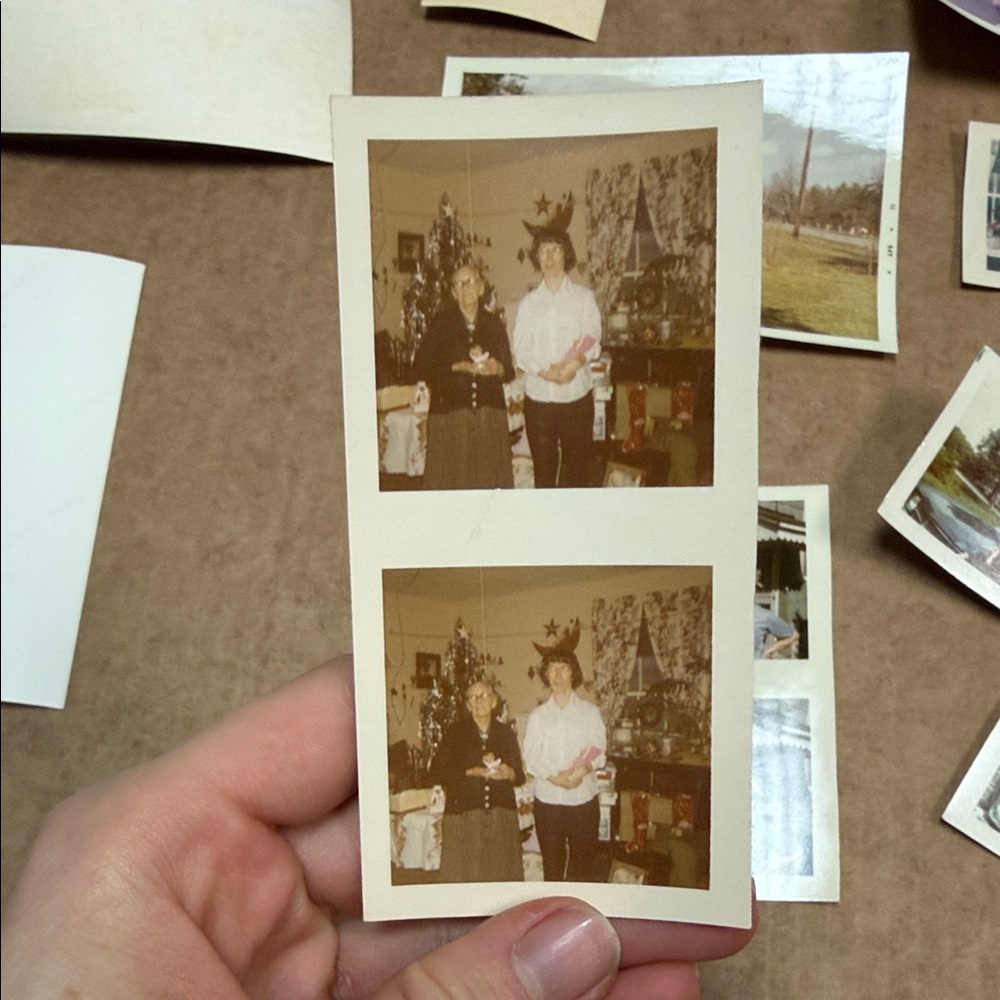 Vintage Photo Collection - Picture 5 of 11